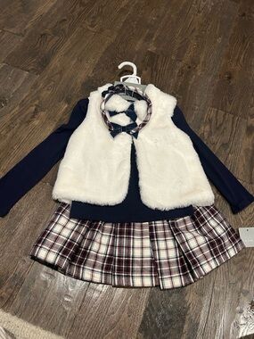 NWT Tahari Girls Navy Top, White Faux Fur Vest & Plaid Skirt Set size 3T